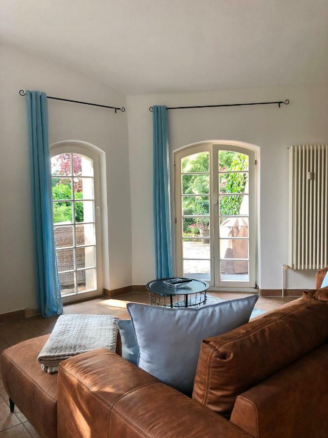 Ferienwohnung Am Wasser Villa Graf Von Pfeil Dresden Exterior photo